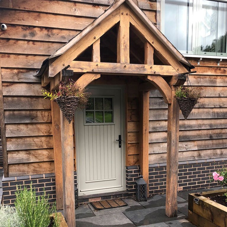 4 Full length posts oak porch