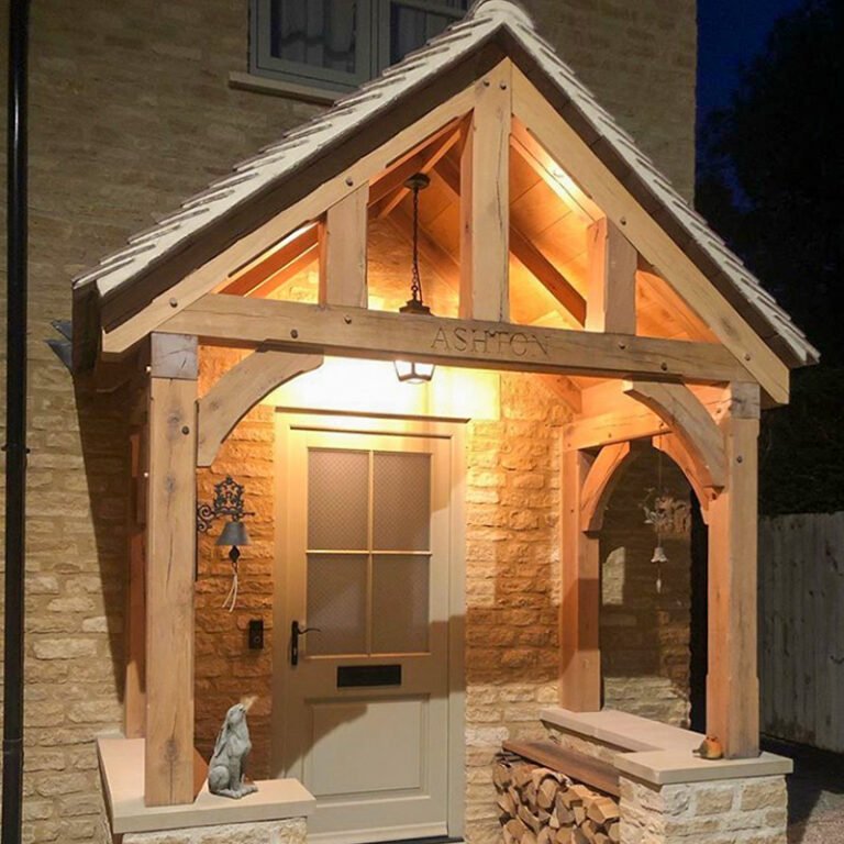 Illuminated oak porch